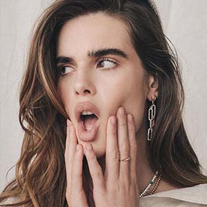 lili claspe 300