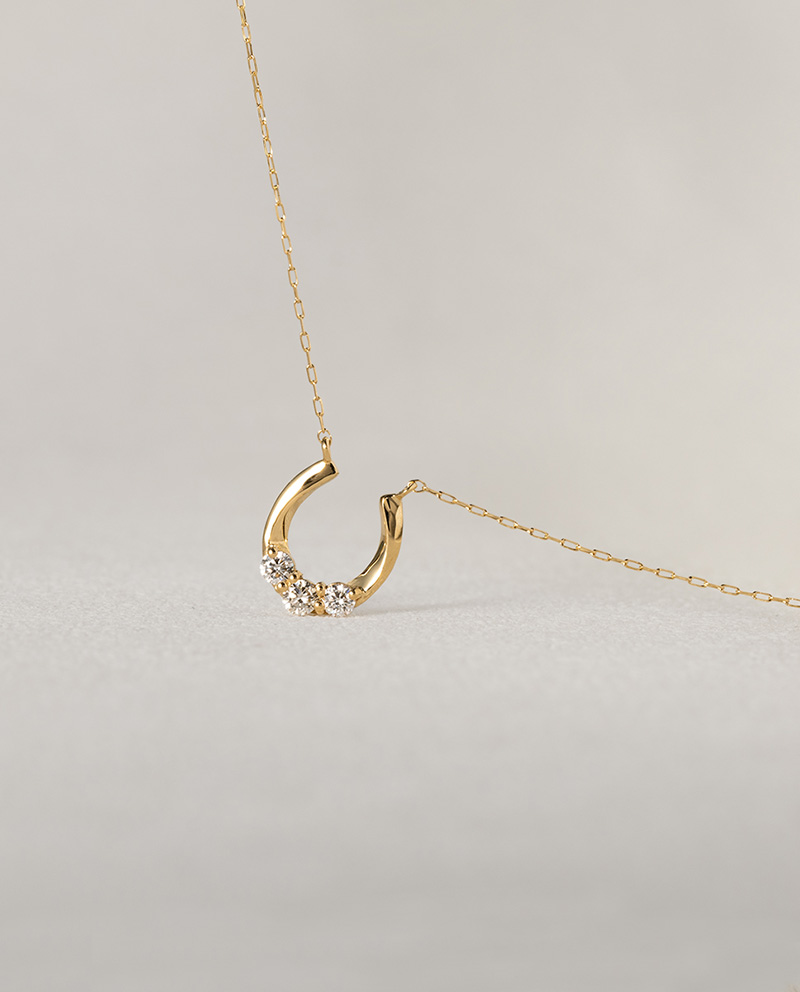 K18 弧線馬蹄鑽石項鍊