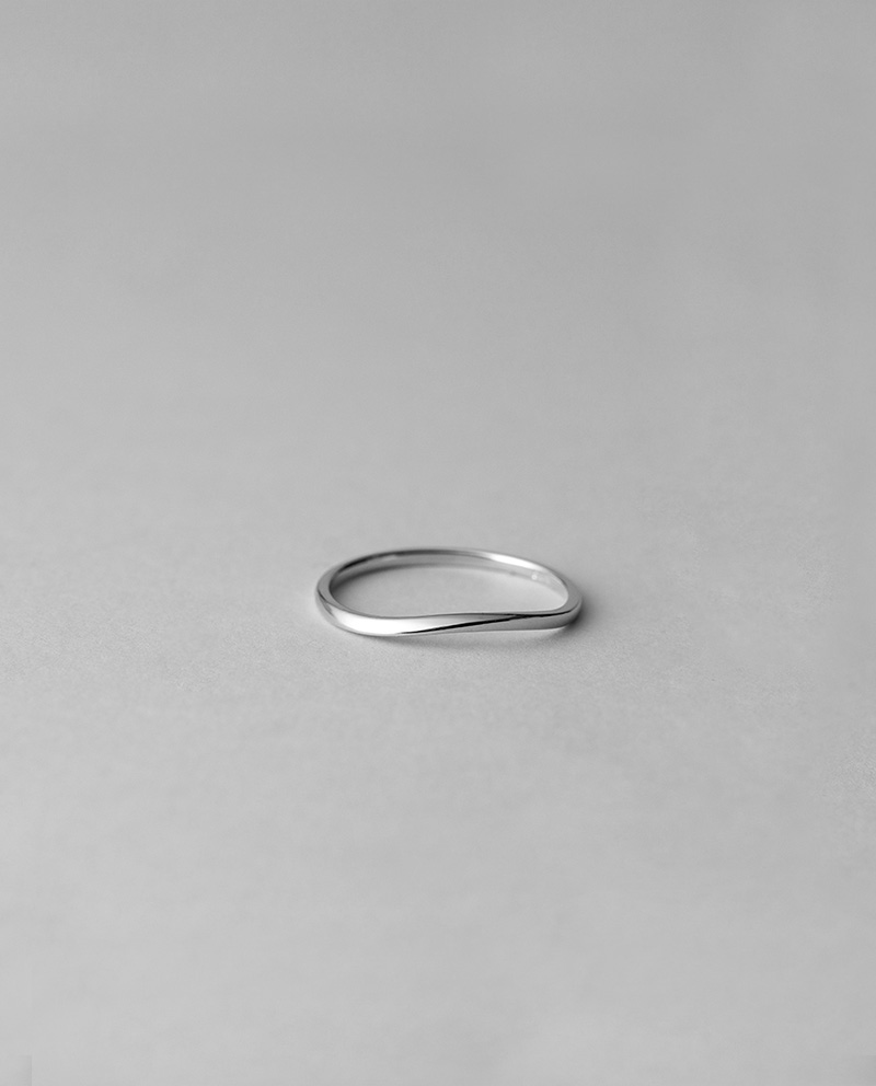 K10 白金溫柔弧線戒指