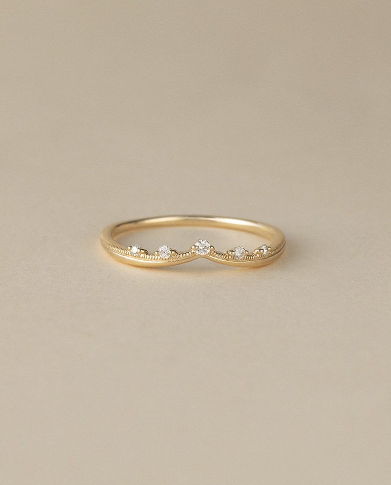 K10 溫莎領鑽石排列戒指